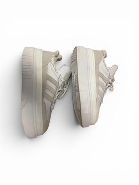 Ivy park adidas
sneakers